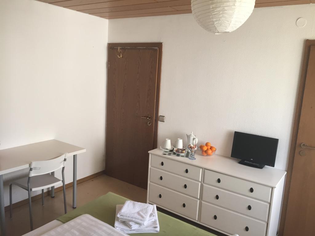 Motels21 Sersheim Habitación foto